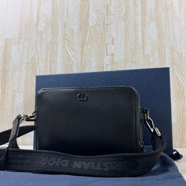 現行 クリスチャンディオール Christian Dior ショルダーバッグ 斜め掛け ブラック 黒 カメラバッグ