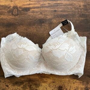 PEACH JOHN 新品未使用 ミラクルフィットブラ C75 ホワイト 購入時3900円