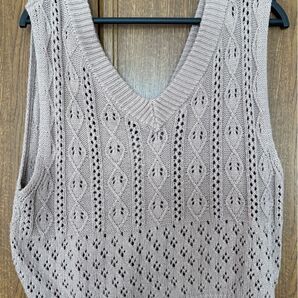 ノースリーブニット ケーブル編み ベージュ