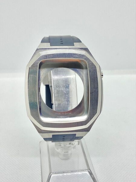 ダニエルウェリントン Apple Watch用ケース 44mm MA44S02 リューズ欠品 超音波洗浄済み シルバー