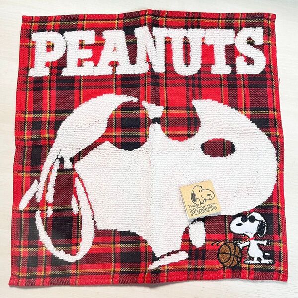 PEANUTS スヌーピータオル レッドチェック 新品未使用 タグ付き