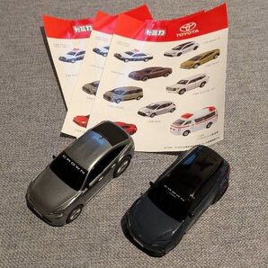 非売品クラウンミニカー2台 トミカシール3枚(トヨタ)