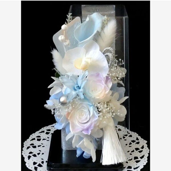 仏花 プリザーブドフラワーアレンジ クリアケース入り お供え花 1基 パステルブルー×ホワイト カラー