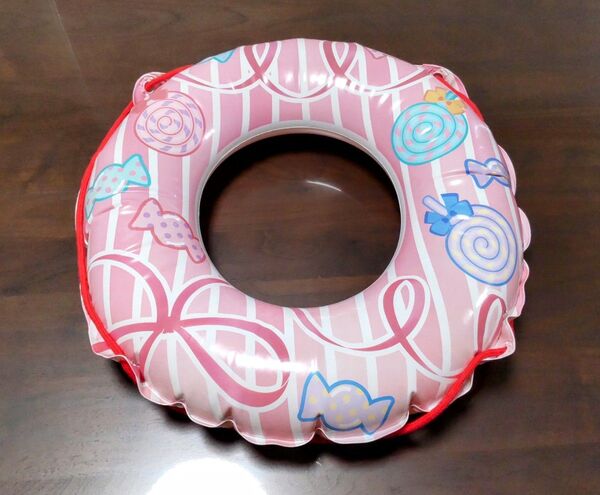 子供用浮き輪 ロープ付き キャンディ&リボンモチーフ 女の子 50cm