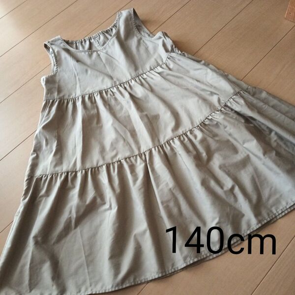キッズ GU ノースリーブ ティアードワンピース 140cm