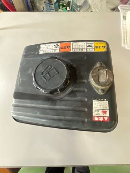 三菱 燃料タンク GM 132L