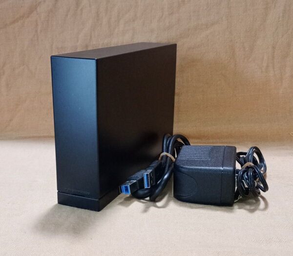 ★【使用僅か】外付けHDD 2TB USB3.0 HDCL-UT2.0KC【送料無料】