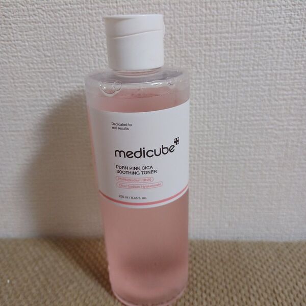 メディキューブ MCピンクCSトナー 化粧水200ml