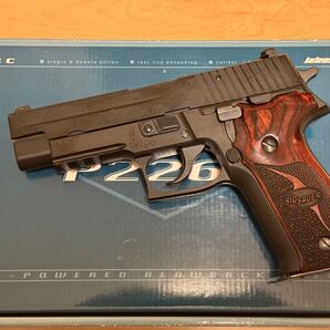 KSC P226 HWモデル GBB SIG実物木製グリップ仕様