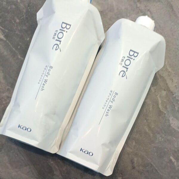 ビオレu ボディウォッシュ シンプルデザイン 詰め替え 340ml 花王 【液体タイプ】 * 2個 セット まとめ売り