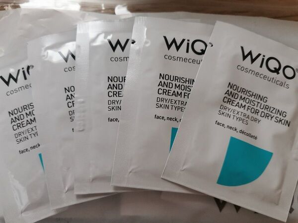 ワイコ WiQo ナリシングクリーム 保湿クリーム 5包
