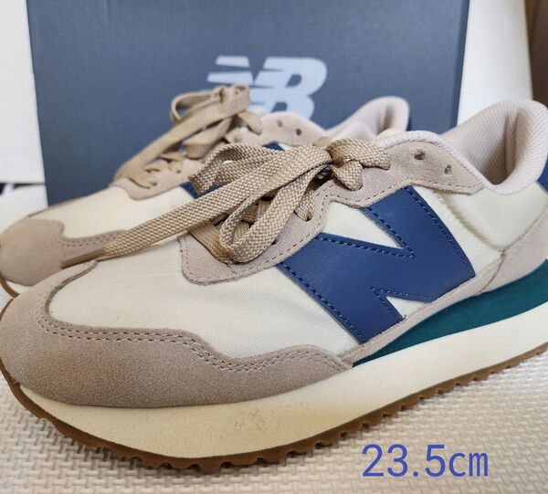 New Balance スニーカー 23.5cm ベージュ