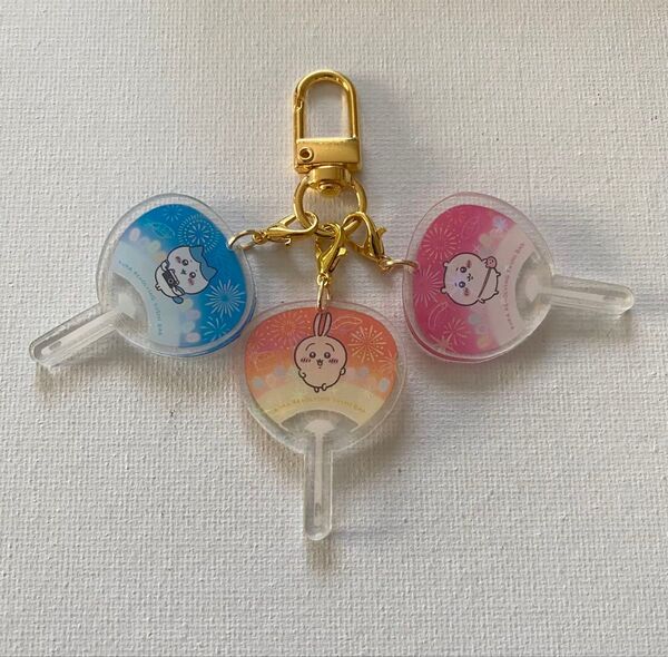 ちいかわ アクリルキーホルダー うさぎ ハチワレ