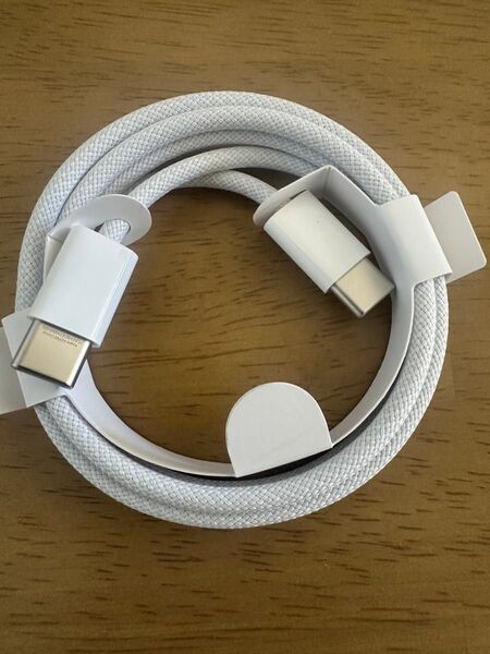 Apple純正60W USB-C充電ケーブル(1m) iPhone編み込み式