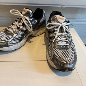 アシックスASICS GEL STRATUS4 27cm テック系