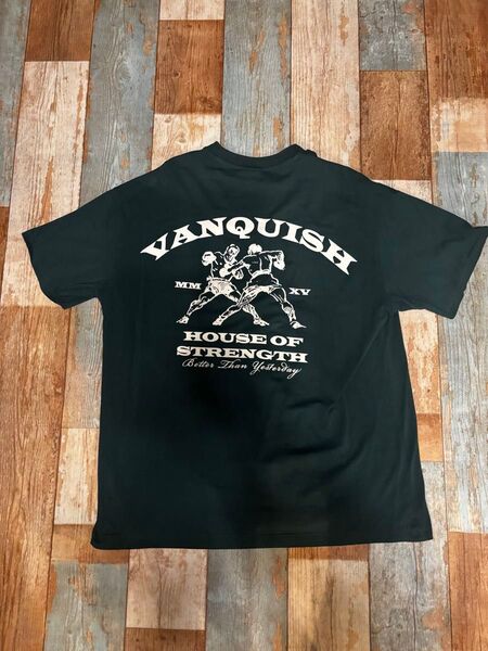 vanquish fitnessTシャツ ダークグリーン バックプリント メンズL