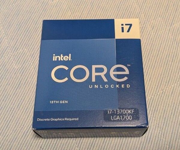 Intel Core i7-13700KF BOX 第13世代 CPU【動作確認済み】