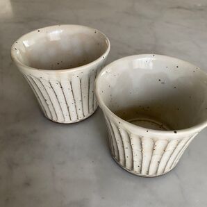 美濃焼湯呑み 粉引 しのぎ ペア