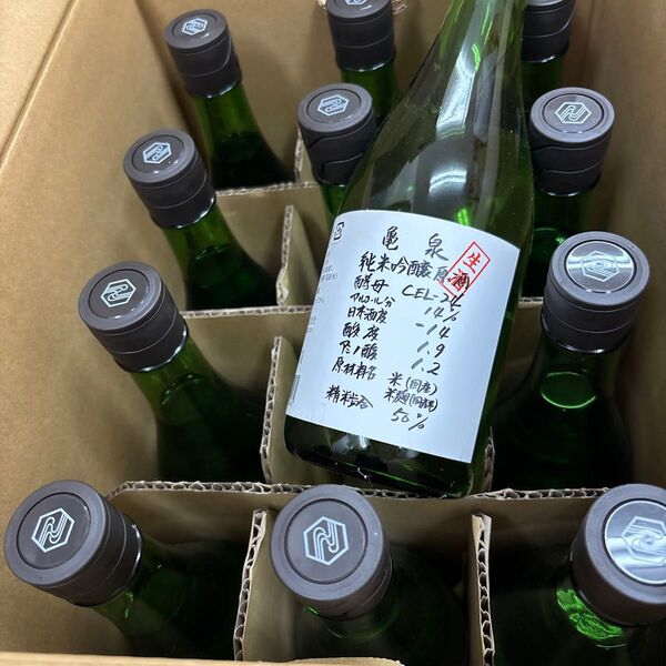GGG2 亀泉純米吟醸 四合瓶12本 製造月24年12月1本 25年1月2本 2月5本 4月2本 5月2本