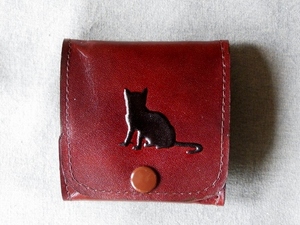  Silhouette cat * open change purse .