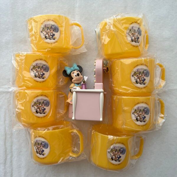 ミニーのキーホルダー ディズニーランドホテルのコップ(非売品) まとめ売り