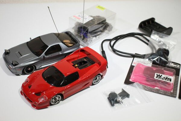 京商ミニッツ AM 27Mhz シャーシ&ボディ2台セット AWD、MR-02
