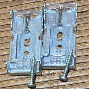 トーソー ロールスクリーンブラケット2個(ビス付き)【未使用品】