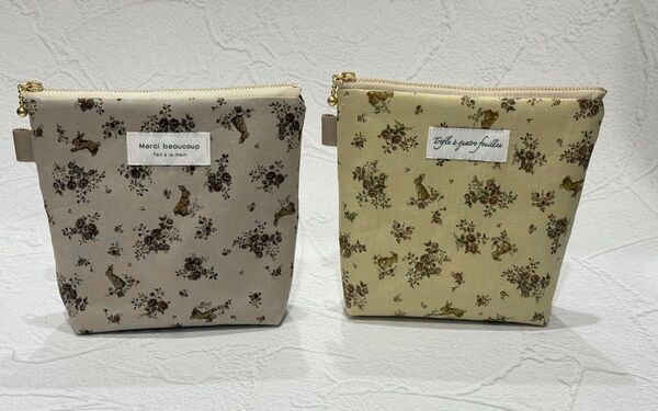 1424 1セット限り特別価格☆ 小さめ保冷ポーチ 16cmファスナー ベージュ モカグレー ハンドメイド