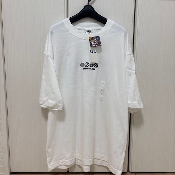 新品未使用タグ付き ジーユー 鬼滅の刃 コラボTシャツ 半袖Tシャツ ホワイト 半袖 クルーネック トップス 白