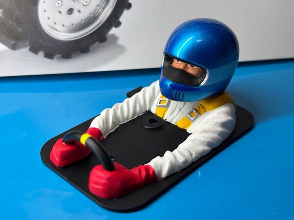 ⑥タミヤ バギー用ドライバー人形 BBX ビッグウィッグ付属品 キャンディブルー塗装 ボディ フィギュア ホットショット2などに