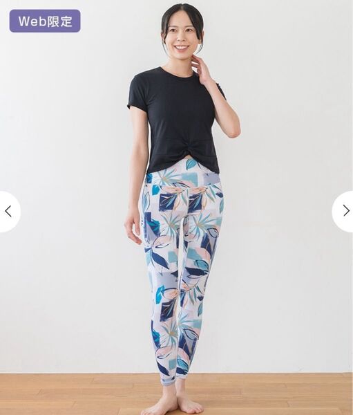 新品!SUKALA カップ付きTシャツ&レギンスセットアップ アイボリー Mサイズ