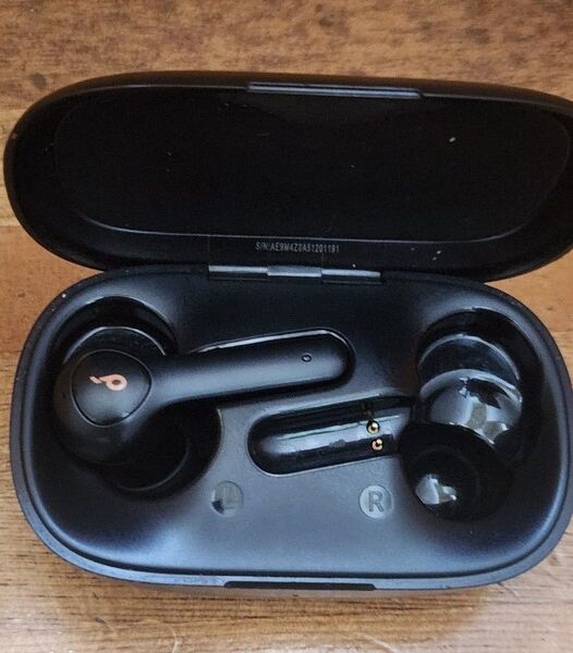 Anker Soundcore Life P2 左のみ