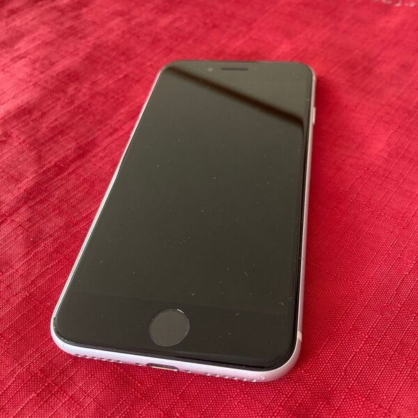 iPhone SE2 SIMフリー 64GB