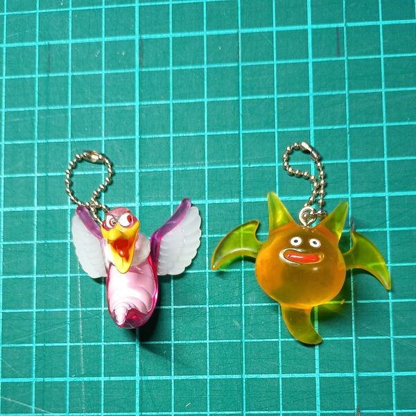 ドラゴスライム、スターキメラ 「ドラゴンクエスト クリアフィギュアコレクション 2個セット キーホルダー