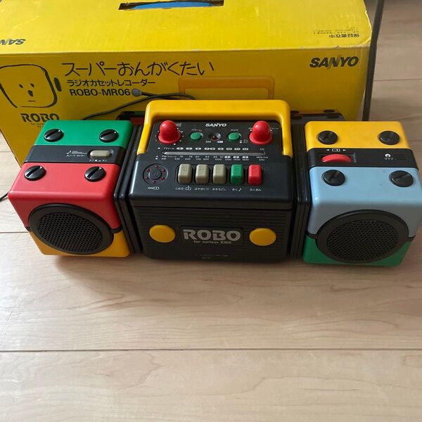 SANYO ROBO-MR06 ラジオ カセットプレーヤー サンヨー ROBO-MR06 カセットプレーヤー ラジカセ
