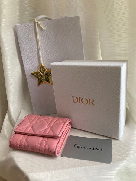 クリスチャンディオール三つ折り財布