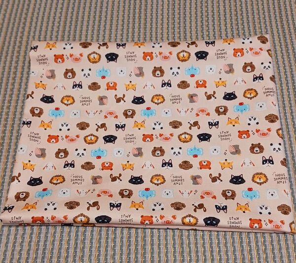 157 動物柄生地 オックス生地 ピンク色 110×54cm