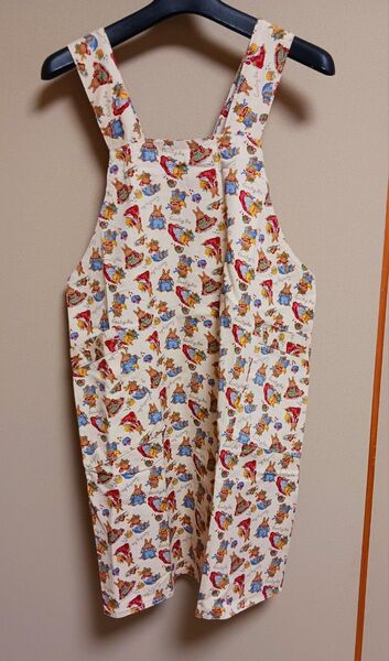 94 エプロン ウサギ柄 きなり色 Mサイズくらい 画像ご覧下さい