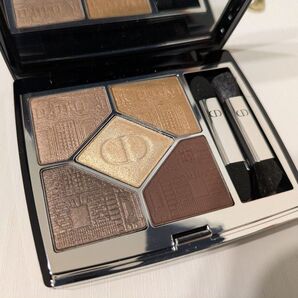 Dior アイシャドウ サンククルール 469