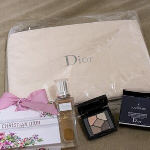 Dior ポーチ コスメ まとめ