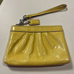 COACH コーチ リストレット パテントレザー イエロー