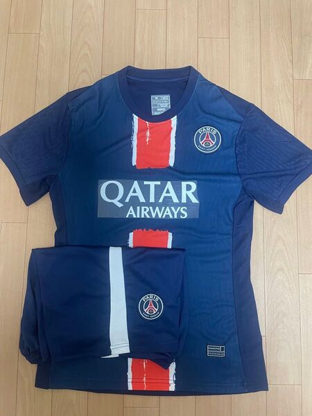 激安!即購入!即発送!サッカーユニホーム、PSG ホーム、上下セット、ネームなし、Sサイズ表示