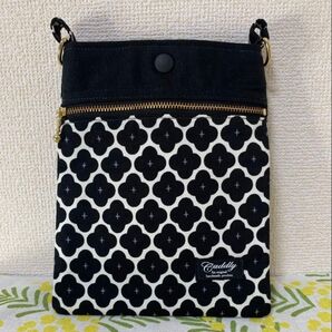 ハンドメイド スマホショルダー サコッシュ 斜め掛け ポシェット スマホポーチ