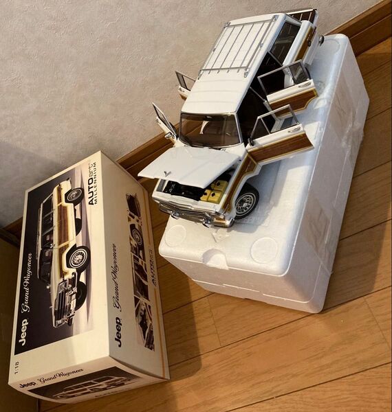 オートアート 1/18 AMC ジープ グランド ワゴニア AUTOart 1:18 JEEP GRAND WAGONEER