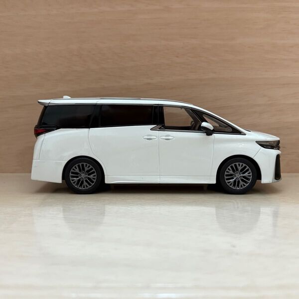 ヴェルファイア トヨタ ミニカー プラチナホワイトパールマイカ