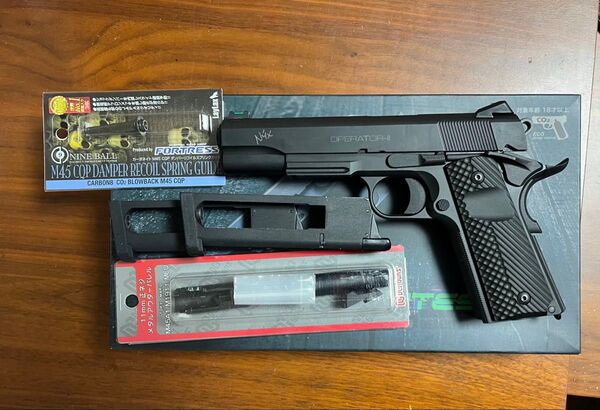 Carbon8 ナイトシフト カーボネイト カスタムアウターバレル DCI 集光サイト交換済み スペアマガジン m1911 M45