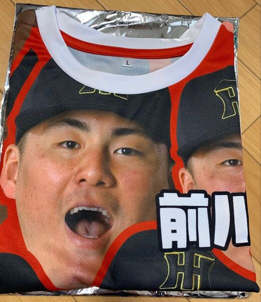 阪神タイガース 前川右京 顔柄シークレットTシャツ