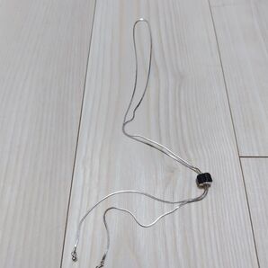 ループタイ風 スライド スネークチェーン ラリエットネックレス
