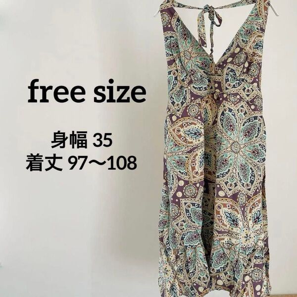 美品☆花柄スリーブレスワンピース ワンピ ロングワンピ 柄物