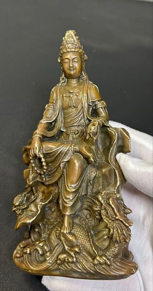 古銅観自在菩薩 旧家蔵出し、骨董品、縁起物、風水、お守り、古美術、刻印 仏像 仏教古美術 細工 自在観音の置物 極細工
